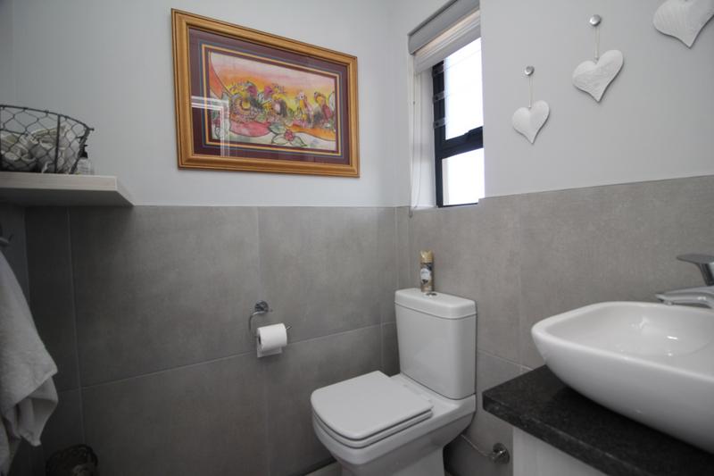 3 Bedroom Property for Sale in Reebok Western Cape